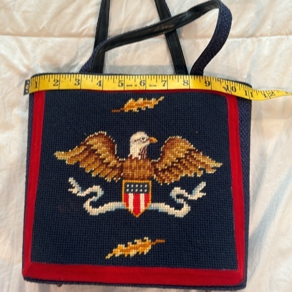 Vintage crochet blue red with a eagle and American flag - Picture 9 of 12